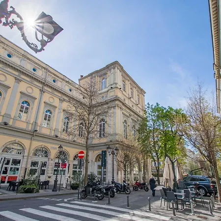Al Teatro Apartment *