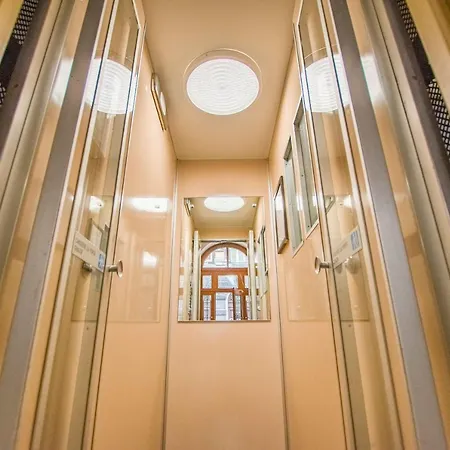 Al Teatro Apartment Trieste